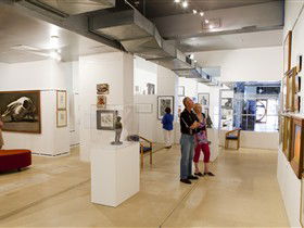 Bay Discovery Centre Museum - Lightning Ridge Tourism 2