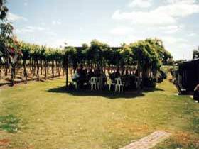 Bonneyview Winery And Restaurant - Lightning Ridge Tourism 2