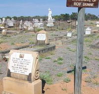 Blackall Cemetery - Lightning Ridge Tourism