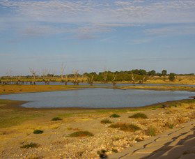 Lake Victoria - Lightning Ridge Tourism 2