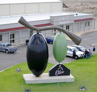 The Big Olive - Lightning Ridge Tourism