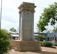 Charleville War Memorial - Lightning Ridge Tourism
