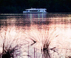 Wentworth River Cruises - Lightning Ridge Tourism 4