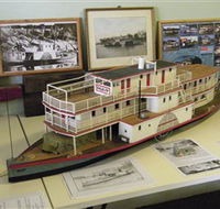 Wentworth Model Paddlesteamer Display - Lightning Ridge Tourism