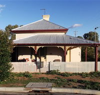 Former Customs Officers Residence - Lightning Ridge Tourism