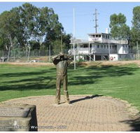 Possum Statue - Lightning Ridge Tourism