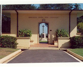 Adelaide River War Cemetery - Lightning Ridge Tourism 1