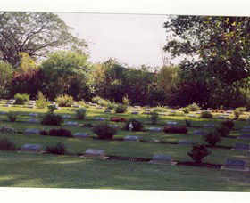 Adelaide River War Cemetery - Lightning Ridge Tourism 2