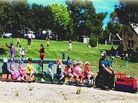 Tiny Train Park - Lightning Ridge Tourism 0