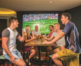 ACES - Lightning Ridge Tourism 0