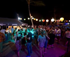 Live Entertainment At Magnetic Island - Lightning Ridge Tourism 0