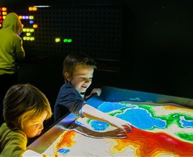 Twisted - Science At Play - Lightning Ridge Tourism 0