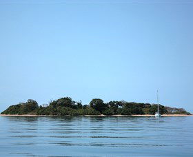 Hope Islands National Park - Lightning Ridge Tourism 0