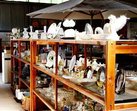Wheatleys Wares - Lightning Ridge Tourism 1
