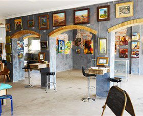 Splatter Gallery And Art Studio - Lightning Ridge Tourism 0