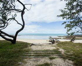 Cape Palmerston National Park - Lightning Ridge Tourism 2