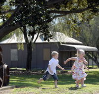 Mary Brand Park - Lightning Ridge Tourism