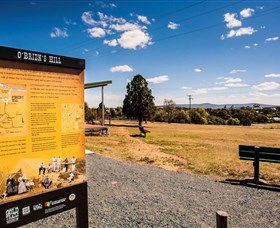 O'Brien's Hill - Lightning Ridge Tourism 0
