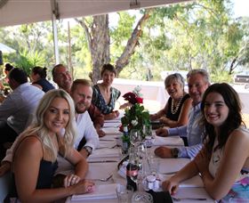 Lake Moodemere Estate - Lightning Ridge Tourism 6