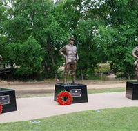 VC Memorial Park - Honouring Our Heroes - Lightning Ridge Tourism