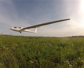 Gliding Over Benalla - Lightning Ridge Tourism 5