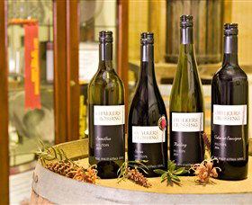 Chalkers Crossing Winery - Lightning Ridge Tourism 3