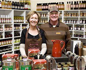 Poppas Fudge And Jam Factory - Lightning Ridge Tourism 3
