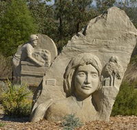 Heritage Sculptures at Pensioners Hill Lookout - Lightning Ridge Tourism