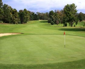 Commercial Golf Course - Lightning Ridge Tourism 1