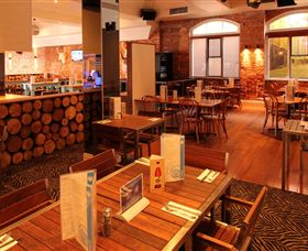 ZedBar - Lightning Ridge Tourism 4