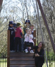 Oddies Creek Adventure Playspace - Lightning Ridge Tourism 2