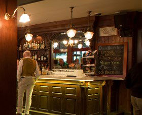 PJ O'Reilly's Irish Pub - Lightning Ridge Tourism 0