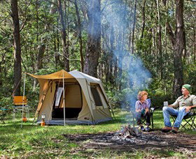 Old Ford Reserve - Lightning Ridge Tourism 0