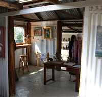 Tin Shed Gallery - Lightning Ridge Tourism