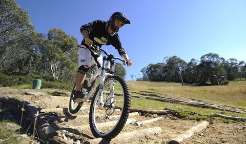 Thredbo Alpine Village - Lightning Ridge Tourism 3