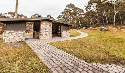Thredbo River Picnic Area - Lightning Ridge Tourism 1