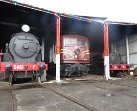 Valley Heights Locomotive Depot Heritage Museum - Lightning Ridge Tourism 0