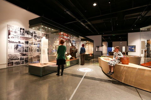 Albury Library Museum - Lightning Ridge Tourism 8
