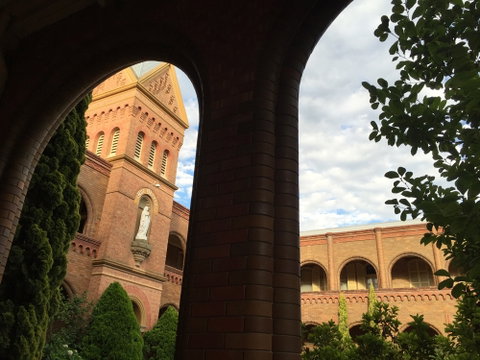Sacred Spaces At The Sisters Of Mercy Convent - Lightning Ridge Tourism 14