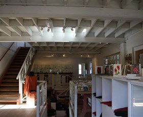 Bay Tree Gallery - Lightning Ridge Tourism 1