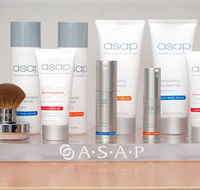 Victoria's Natural Beauty Studio - Lightning Ridge Tourism