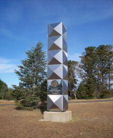 Tadeusz Kosciuszko Monument - Lightning Ridge Tourism 0