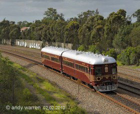 Paterson Rail Motor Society - Lightning Ridge Tourism 1