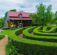 Amazement Farm and Fun Park / Cafe and Farmstay Accommodation - Lightning Ridge Tourism