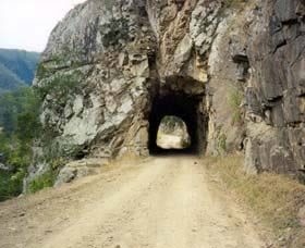 Old Glen Innes Road And The Historic Tunnel Grafton - Lightning Ridge Tourism 0