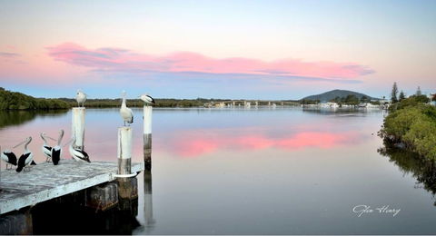 Galleries In The Gardens - Lightning Ridge Tourism 3