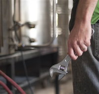 HopDog Beer Works Brewery - Lightning Ridge Tourism