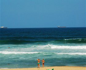 Merewether Beach - Lightning Ridge Tourism 0