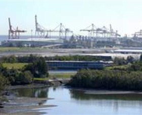 Port Of Brisbane Visitors Centre - Lightning Ridge Tourism 3