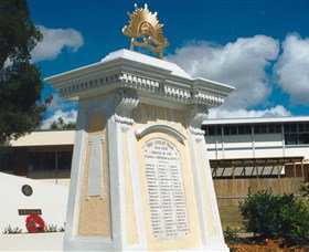 Beenleigh War Memorial - Lightning Ridge Tourism 0